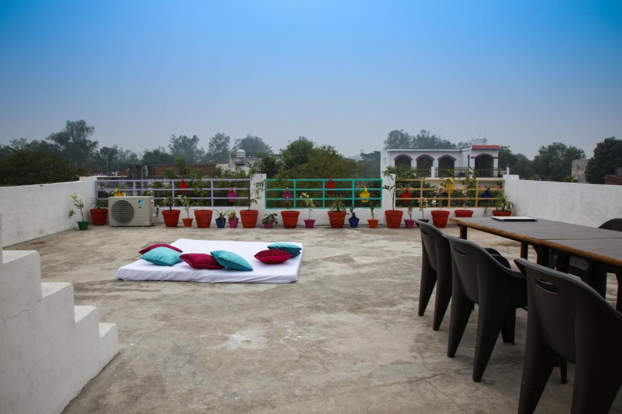Moustache Khajuraho Hostel Екстериор снимка