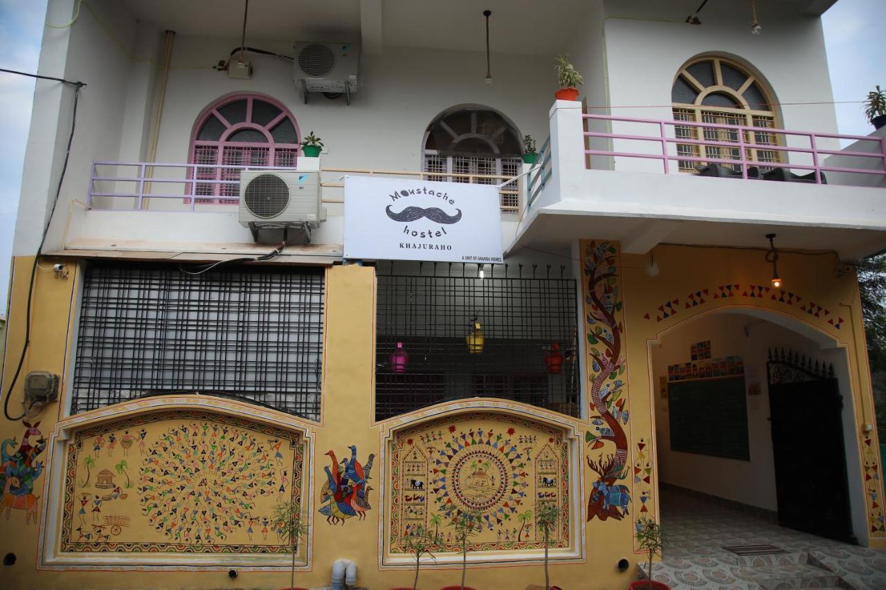 Moustache Khajuraho Hostel Екстериор снимка