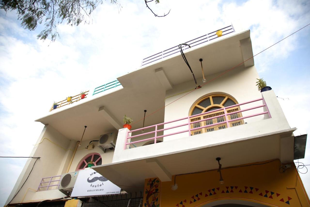 Moustache Khajuraho Hostel Екстериор снимка