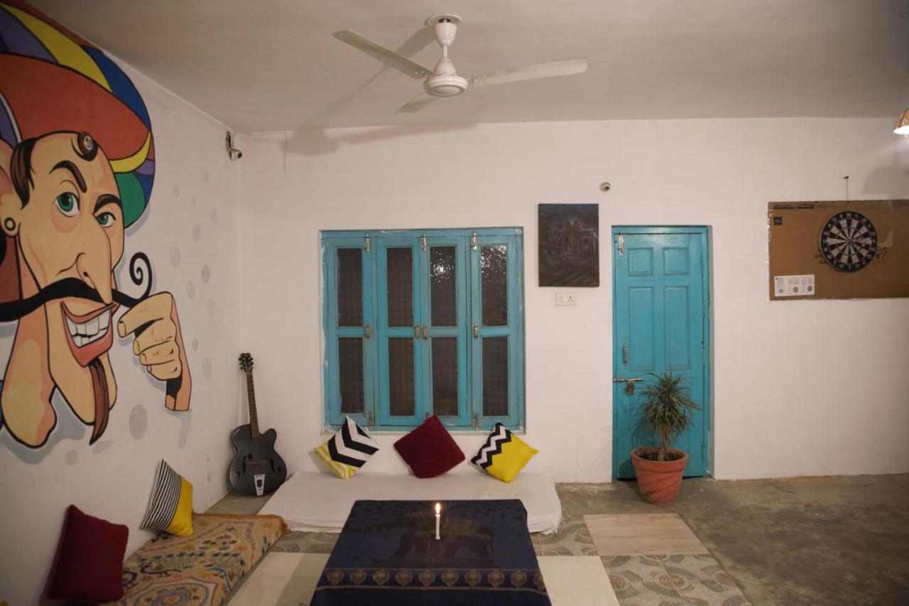 Moustache Khajuraho Hostel Екстериор снимка