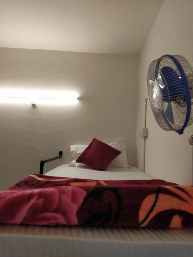 Moustache Khajuraho Hostel Екстериор снимка