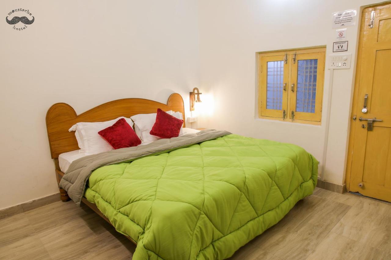Moustache Khajuraho Hostel Екстериор снимка